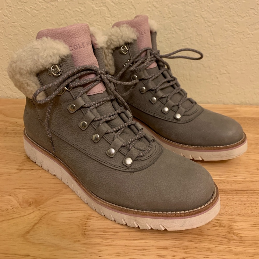 COLE HAAN - ZeroGrand Explore - Women’s 9.5 US - waterproof hiker